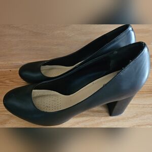 Women's Elegant Black Flats